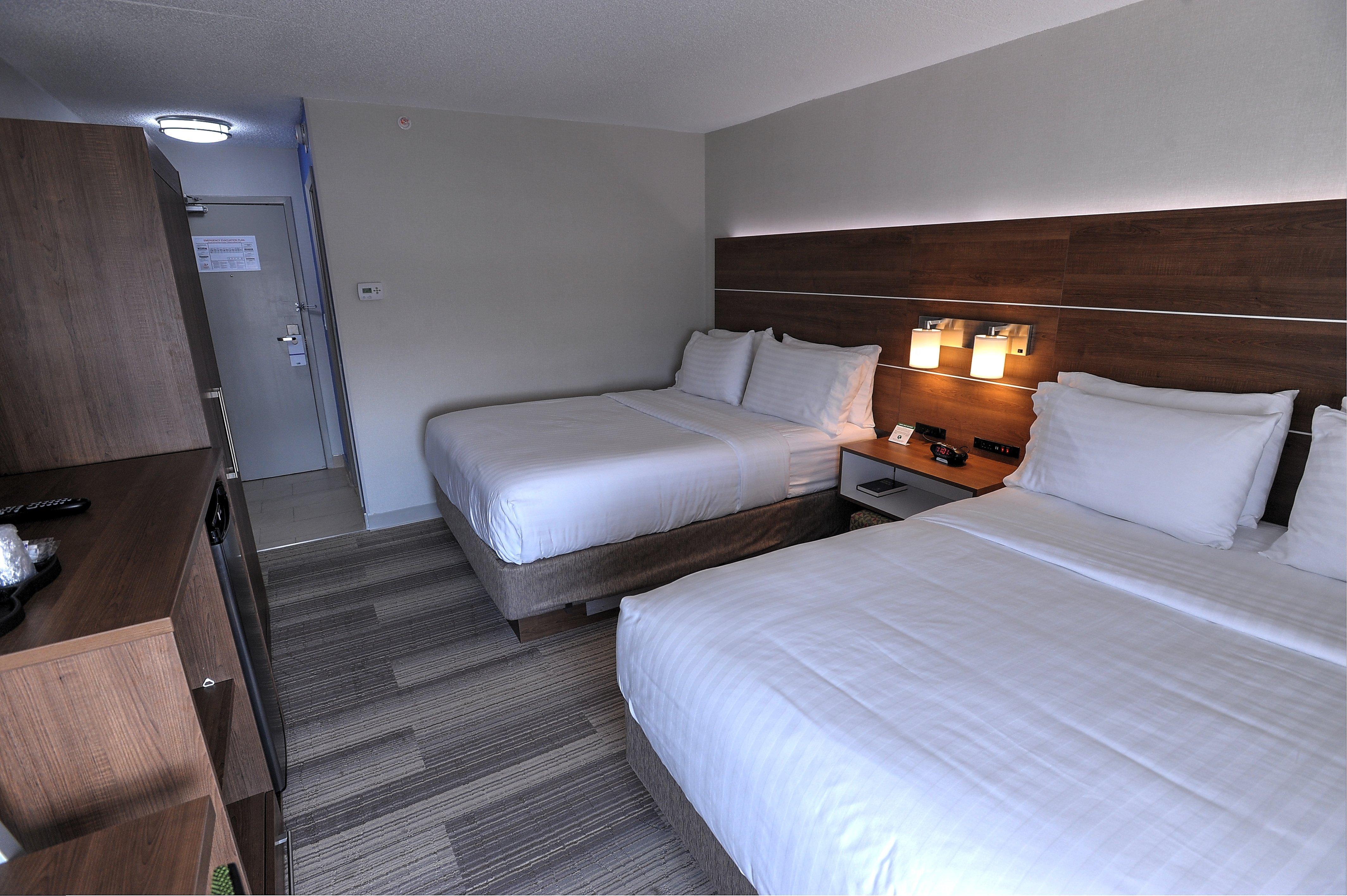 Holiday Inn Express & Suites Toronto Airport West By Ihg Μισισάουγκα Εξωτερικό φωτογραφία