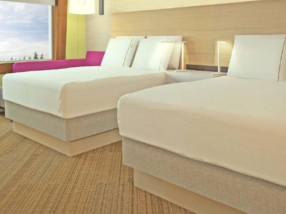 Holiday Inn Express & Suites Toronto Airport West By Ihg Μισισάουγκα Εξωτερικό φωτογραφία